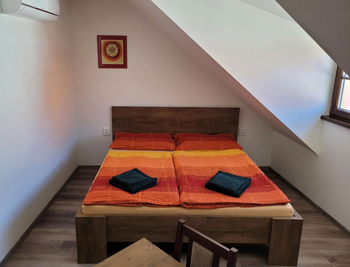 Penzion A Wellness U Trebonske Madony Экстерьер фото